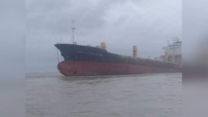 Un "barco fantasma" causó pánico en todo un pueblo