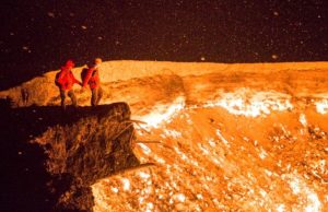 Conocé la "Puerta del Infierno" el pozo de fuego que surgió por error humano