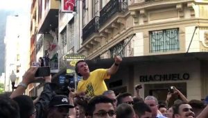 Video: Así apuñalaron a un candidato a Presidente de Brasil