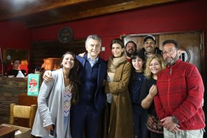 Macri en Mendoza: dónde durmió y… ¿le dieron comida cruda?