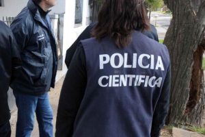 Una joven de 27 murió tras chocar de frente contra una tráfic