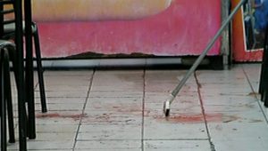 Saludó a unos sujetos, lo siguieron e intentaron degollarlo