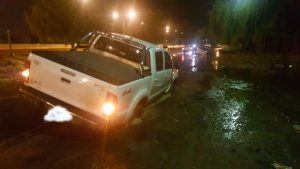 Mendoza: En la tormenta, cedió el asfalto y los autos se "enterraban"