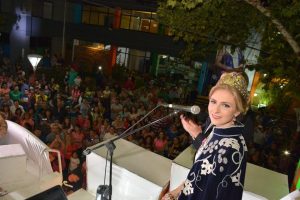 Las imágenes del cálido recibimiento de Lavalle a su reina