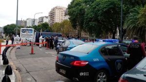 Ataque frente al Congreso: detuvieron a un familiar de los sospechosos