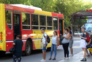 ¿Qué pasará con los colectivos este domingo?