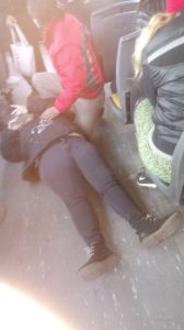 Costanera: colectivo chocó contra un auto y hay 2 mujeres lesionadas