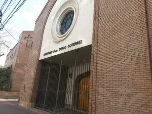 Mendoza: hirieron a un sacerdote y se robaron la colecta de una iglesia