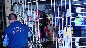 El detalle que alertó a la Policía que habían robado un local céntrico