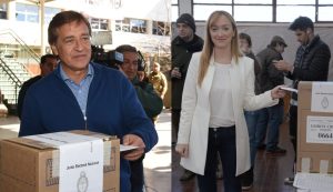 Anabel Fernández Sagasti y Rodolfo Suárez votaron y esperan resultados