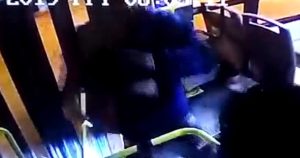 Video: así fue el violento ataque con un cuchillo a chofer del grupo 600