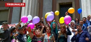 Video: la emotiva suelta de globos de familiares del Caso Próvolo tras las condenas