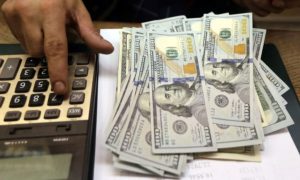 Impuesto al dólar: cómo funcionó en el primer día de implementación