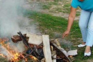 Mendoza: está internada por una explosión tras quemar basura