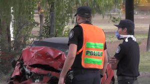 Dos personas que viajaban en moto fallecieron en un violento choque