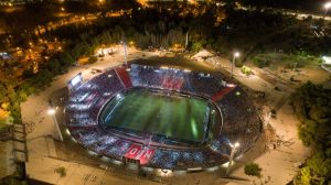 Fútbol profesional: ¿podría jugar River o Boca en Mendoza?