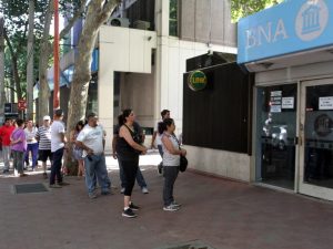 Mendoza: ¿podría pagarse el aguinaldo en 2 cuotas?