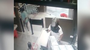 Video: delincuentes armados robaron una vinería de Godoy Cruz