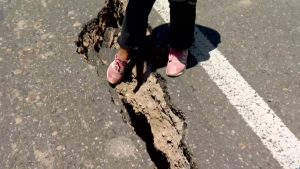 Video: la increíble grieta que dejó el terremoto de San Juan en la Ruta 40