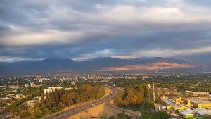 ¿Este jueves está más fresco o se mantiene la temperatura?