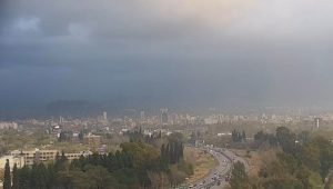 ¿De qué se trata el viento que está soplando? ¿Puede llover este lunes?