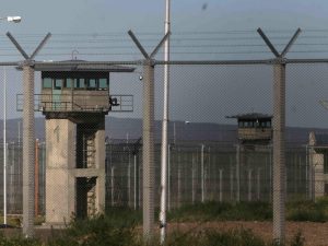 Mendoza: Dos penitenciarios de Almafuerte fueron tomados de rehén por los presos
