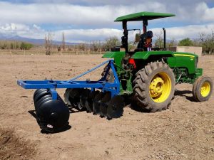 Mendoza: le pasó una rueda de tractor por encima a un nene de 4 años