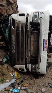 Fotos: Así quedó un camión luego de un increíble accidente en Potrerillos