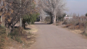 Tres ladrones amenazaron de muerte a un mendocino de 79 años para robarle la jubilación