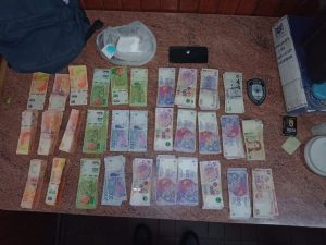 Quisieron burlar un control en Guaymallén: tenían 250 gramos de cocaína