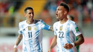 Video: Argentina le ganó a Colombia ante el fervor cordobés y estiró su invicto