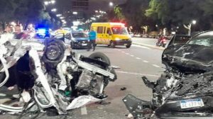 Conmoción por el brutal accidente en Buenos Aires: un joven de 20 falleció y una chica de 15 con muerte cerebral