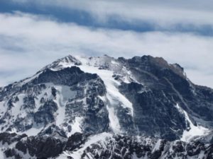 Un andinista cayó al vacío y murió en el Cerro Tolosa