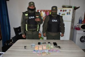 Cayó una pareja que viajaba con un menor y cocaína en la Ruta 40