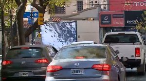 "Salió corriendo persiguiendo a los ladrones" le robaron en pleno centro un maletín con millones
