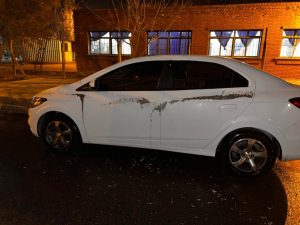 "Sentí mucha angustia e impotencia": Vandalizaron el auto de una docente en San Martín y se expresó en las redes