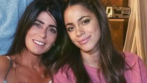 Piden que le prohíban salir del país a la madre de Tini Stoessel