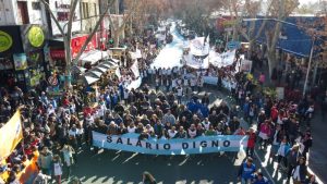 Mendoza de paro: una multitud marcha por el centro