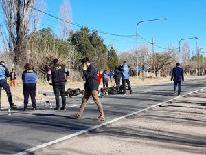 Mendoza: Dos muertos en un brutal choque entre dos motos