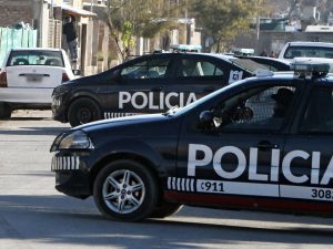 Millonario robo, persecución policial y tiroteo en las calles de Mendoza