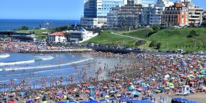 ¿Cuánto cuestan unas vacaciones en la costa argentina este verano?