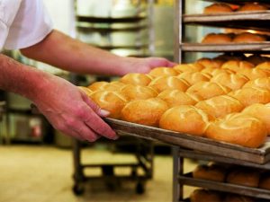 "Dame $100 de pan": la tendencia que se impone ante los constantes aumentos de panificados