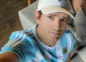 Ashton Kutcher pidió que se agregue un capítulo a la Biblia: "Argentina Campeón Mundial"