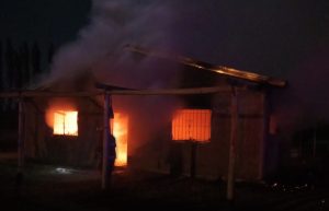 Tres hombres están en terapia intensiva tras el incendio de una casa en San Rafael