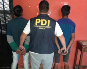 Detuvieron a dos jóvenes acusados de matar a tiros y patadas a otro hombre por narcotráfico en Mendoza