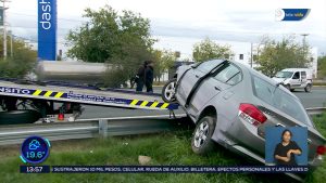 Mendoza: una mujer volcó en el Acceso Sur y dio tres tumbos luego de atropellar a un perro