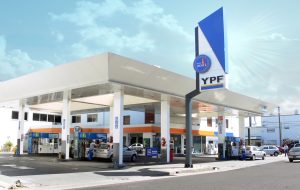 Aumentan los combustibles un 4,5% a partir de este sábado en Mendoza