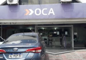 Hicieron un boquete y robaron celulares del correo Oca de Ciudad