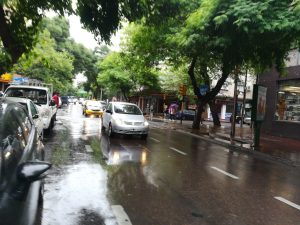 Un viernes con tormentas y mucho viento: ¿A qué hora puede llover?