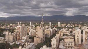 Un lunes muy nublado y fresco en Mendoza: ¿a cuánto llegará la temperatura?